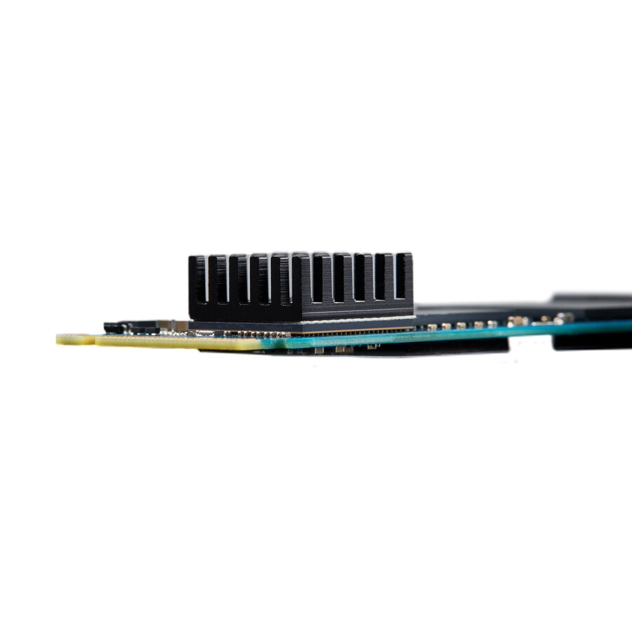 ssd pcie 4.0 nvme m.2 dc2000b - capacidad = 240 gb opciones = disipador térmico
